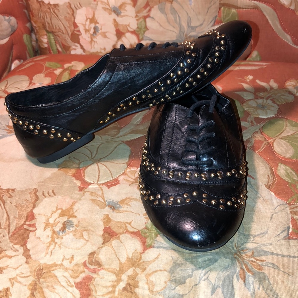 Size 9 ALDO Laced Flats